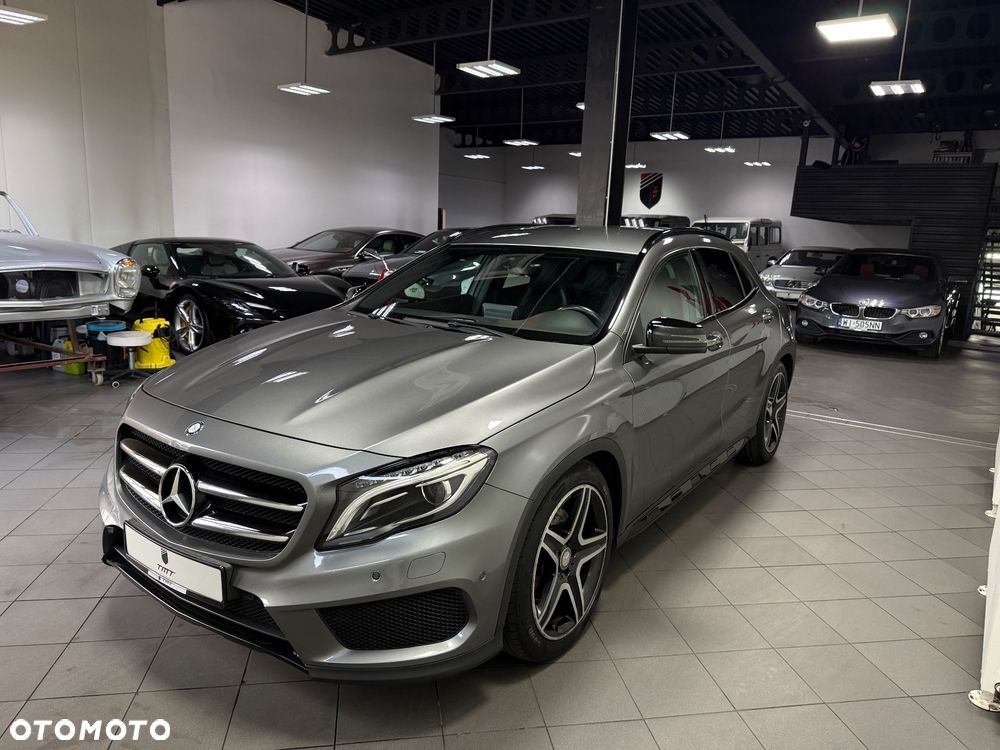Mercedes-Benz GLA 250 4-Matic - 2