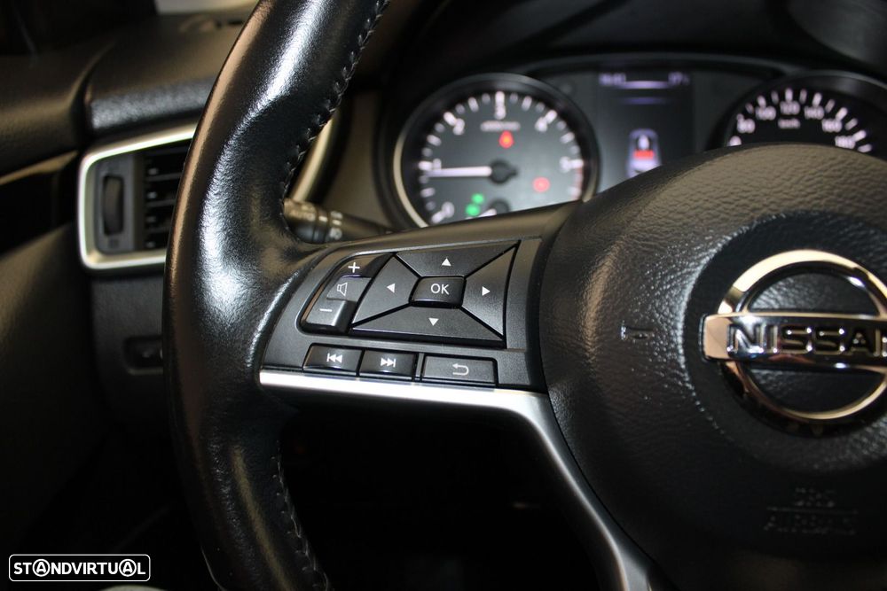 Nissan Qashqai 1.5 dCi N-Connecta - 12