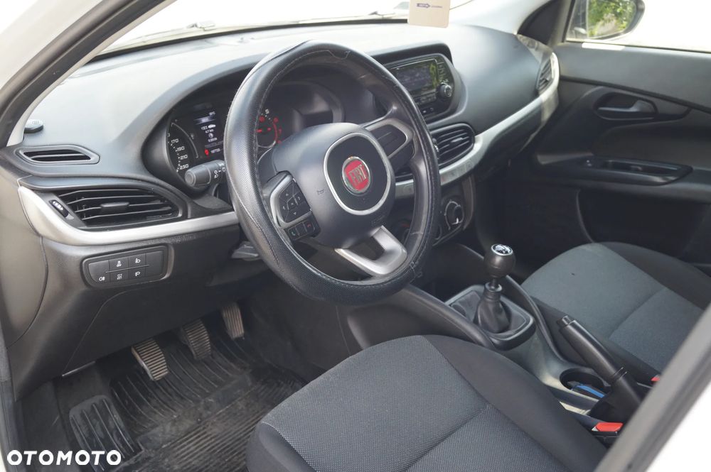 Fiat Tipo 1.4 16v Easy EU6d - 5