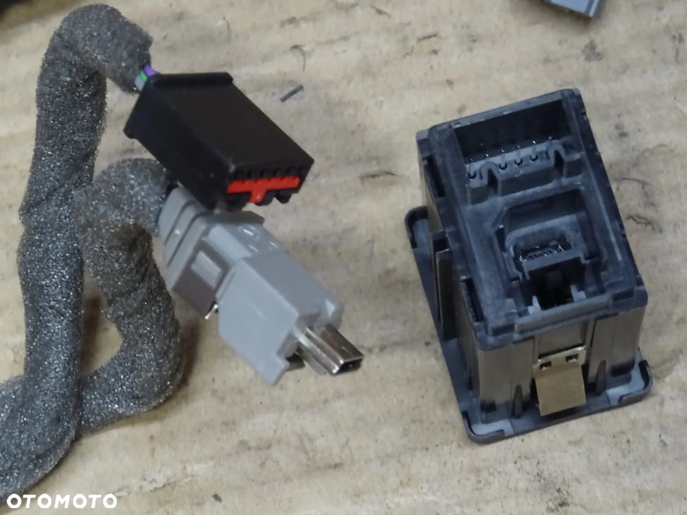 PANEL AUDIO GNIAZDO AUX USB OPEL INSIGNIA A ZAFIRA C - 5