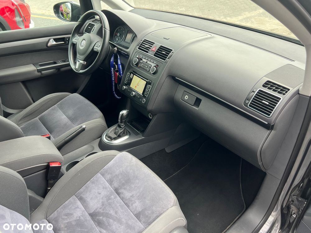Volkswagen Touran 2.0 TDI DPF Comfortline DSG - 26