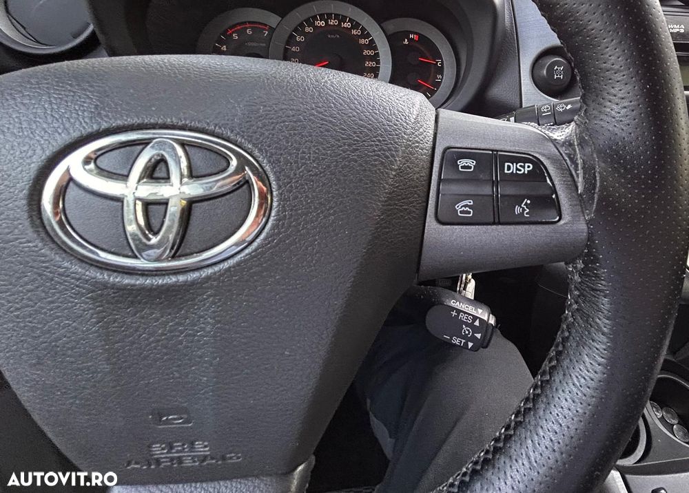 Toyota RAV4 2.2 D-4D Executive - 21