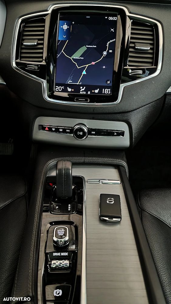 Volvo XC 90 B5 MHEV AWD 7 locuri Momentum Pro - 15