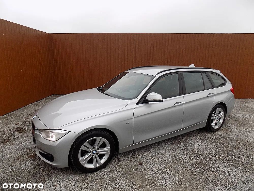 BMW Seria 3 316d Sport Line - 32