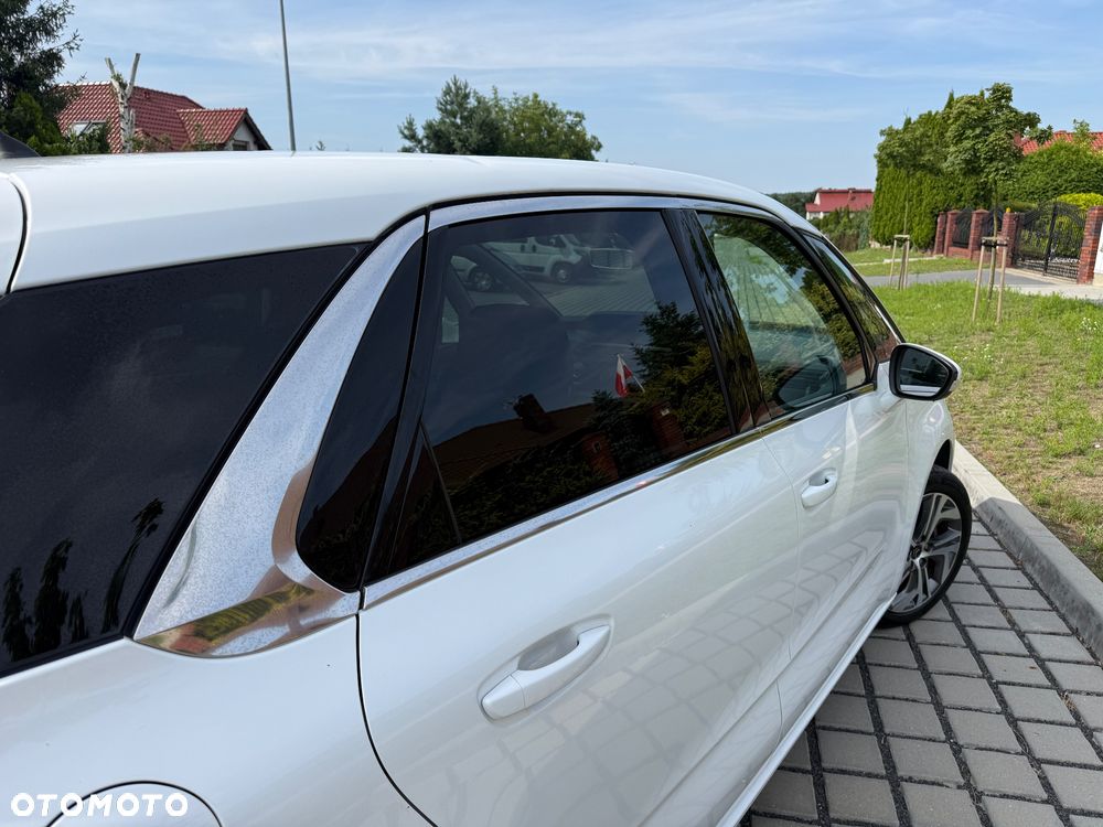 Citroën C4 Picasso PureTech 130 Stop&Start FEEL - 23