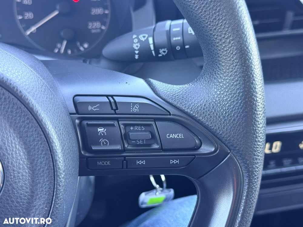 Toyota Yaris - 16