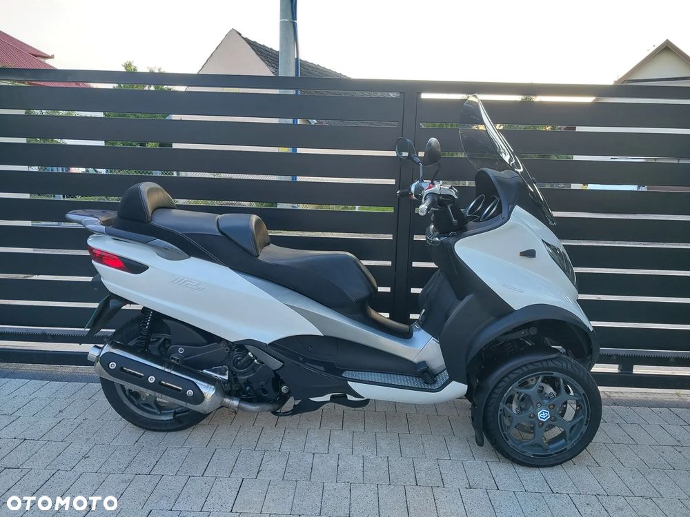 Piaggio MP-3 - 1