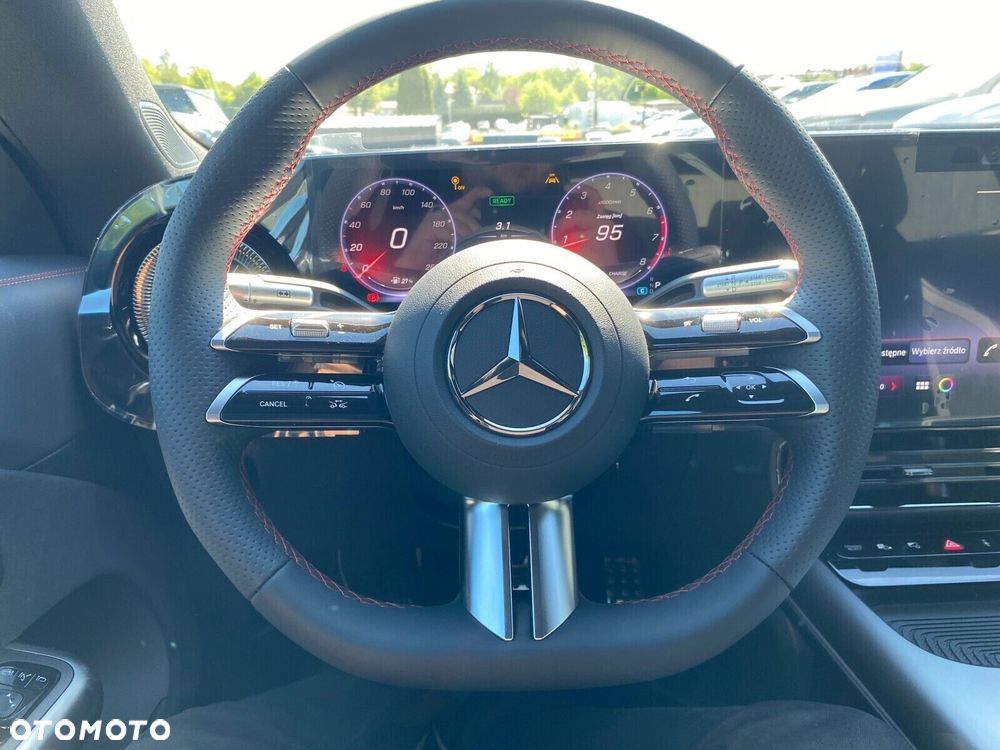 Mercedes-Benz CLA - 10