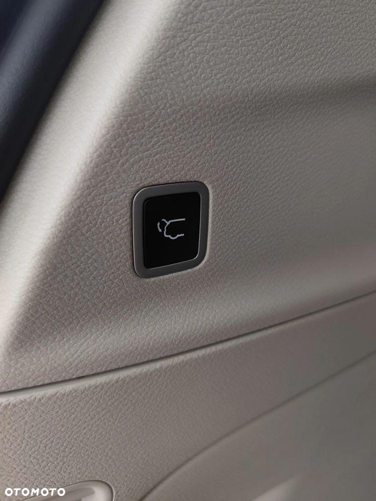 Chrysler Pacifica - 22