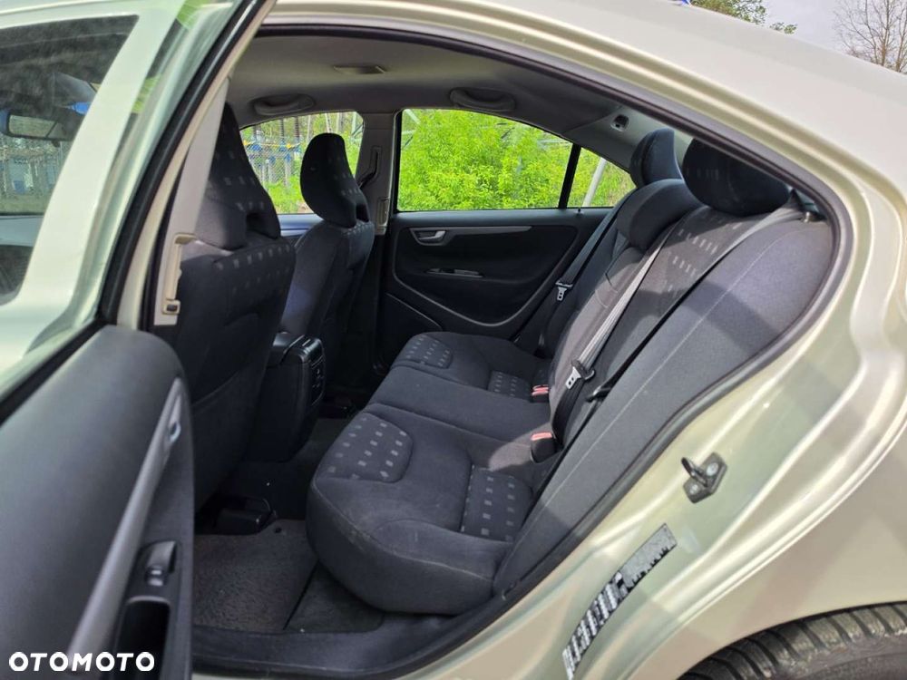 Volvo S60 - 26