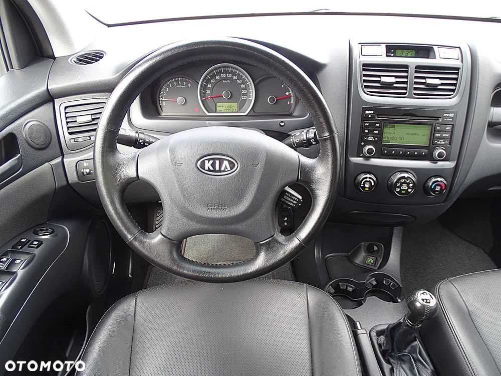 Kia Sportage 2.0 2WD Champ - 33