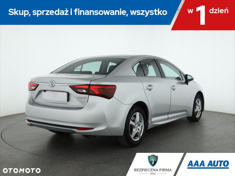 Toyota Avensis - 6