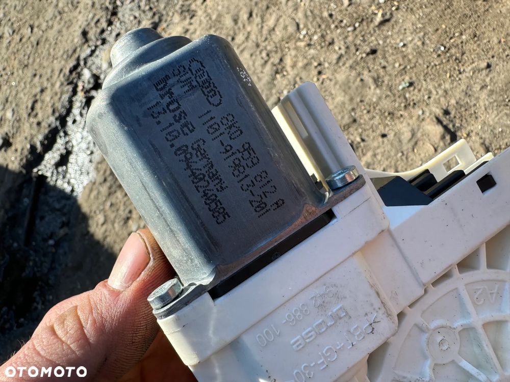 Mechanizm podnośnik szyby Audi A4 B8 prawy tył 8K0839462A OE - 3