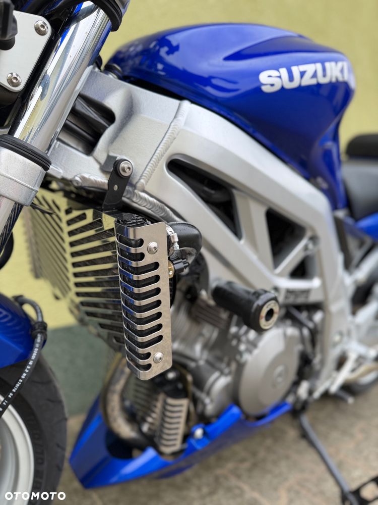Suzuki SV - 32