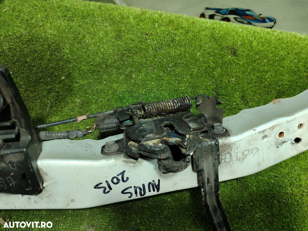 INCUIETOARE CAPOTA TOYOTA AURIS 2013 HYBRID 1.6 BENZINA / Hatchback / 2012-2018 - 6