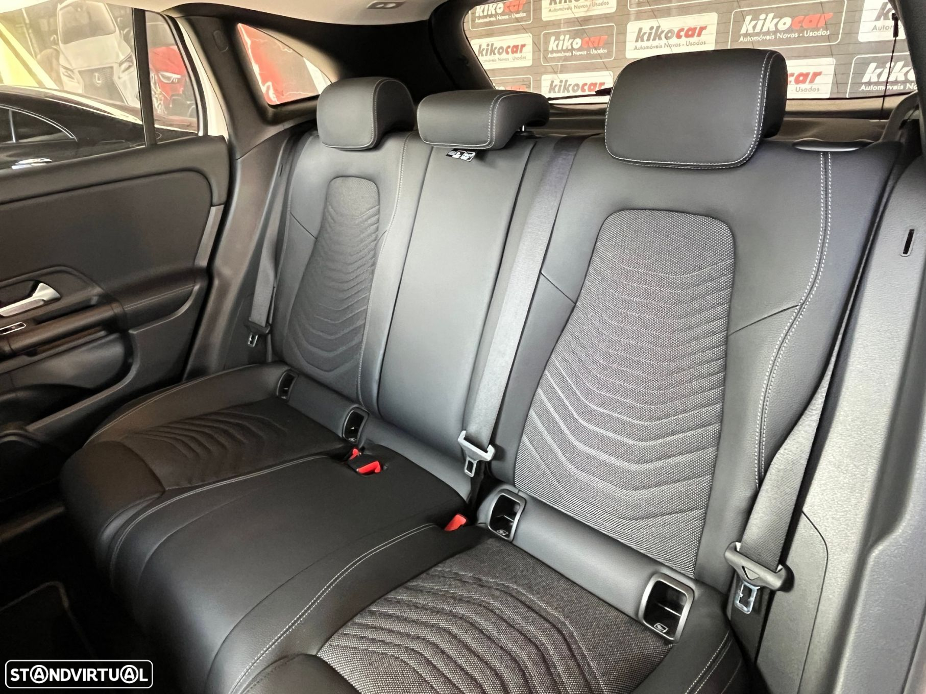 Mercedes-Benz GLA 250 e Style - 50