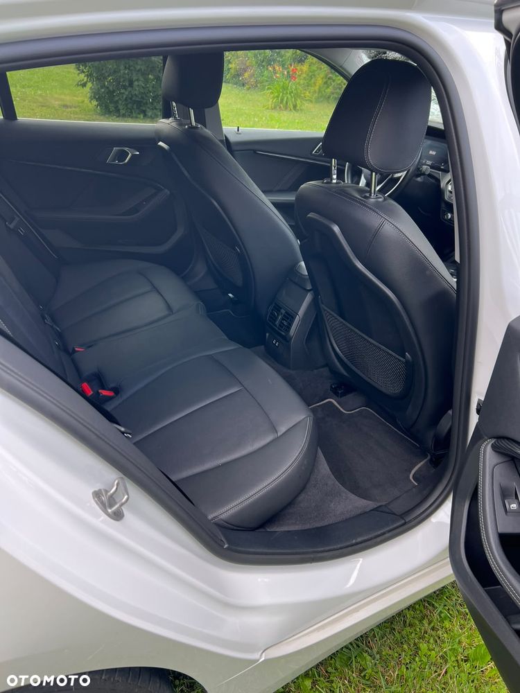BMW Seria 1 118i - 11