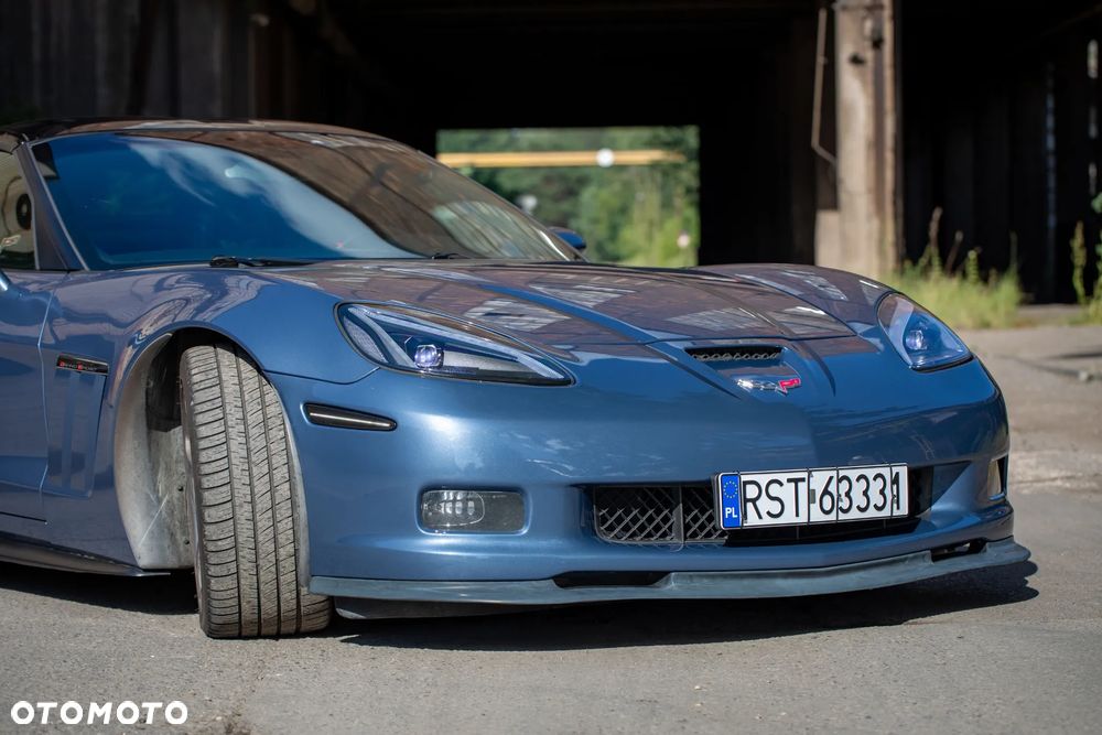 Chevrolet Corvette - 6