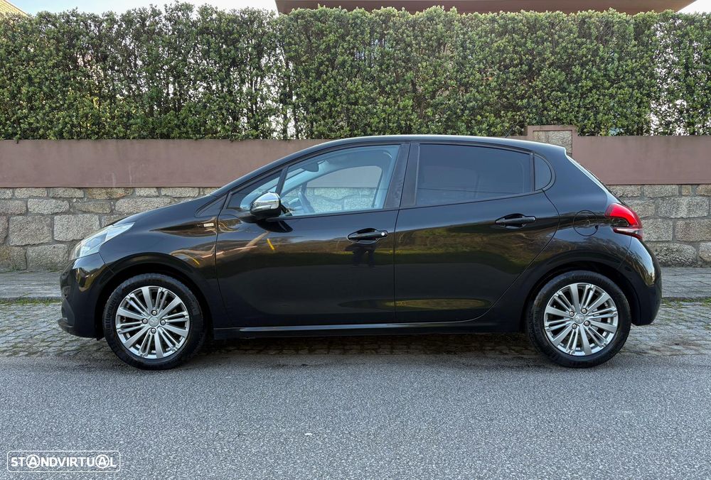 Peugeot 208 1.2 PureTech Style - 20