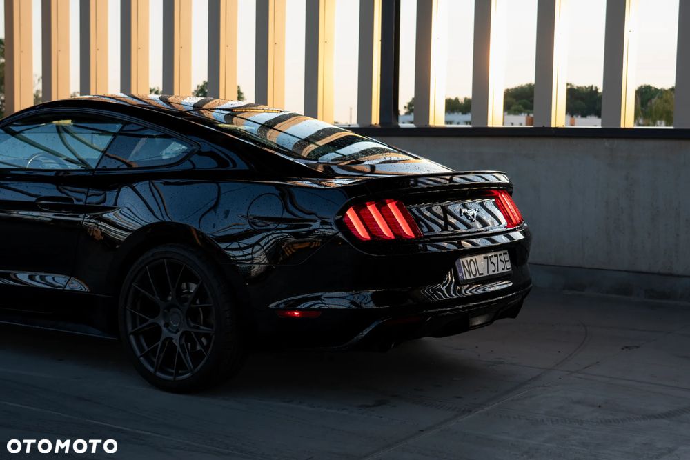 Ford Mustang 2.3 EcoBoost - 4