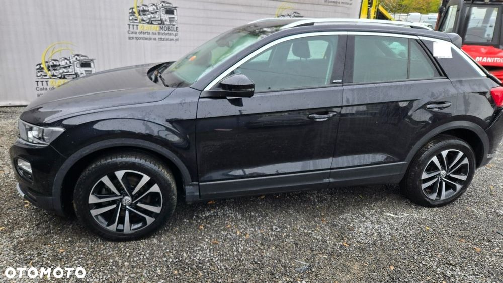 Volkswagen T-Roc - 38