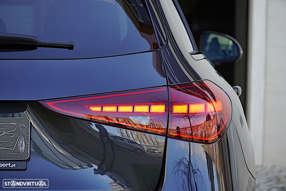 Mercedes-Benz C 300 e AMG Line - 16