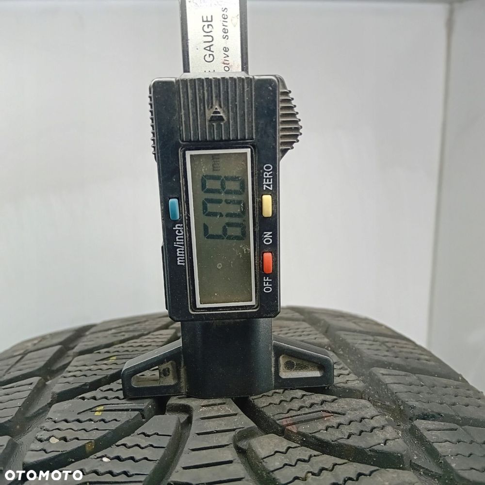 4x 215/70R16 opony zimowe Bridgestone Blizzak LM-80 Evo 6mm 88517 - 4