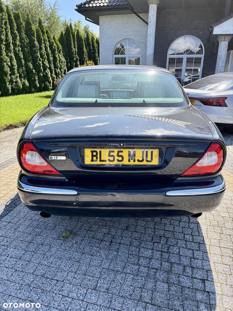 Jaguar XJ - 2