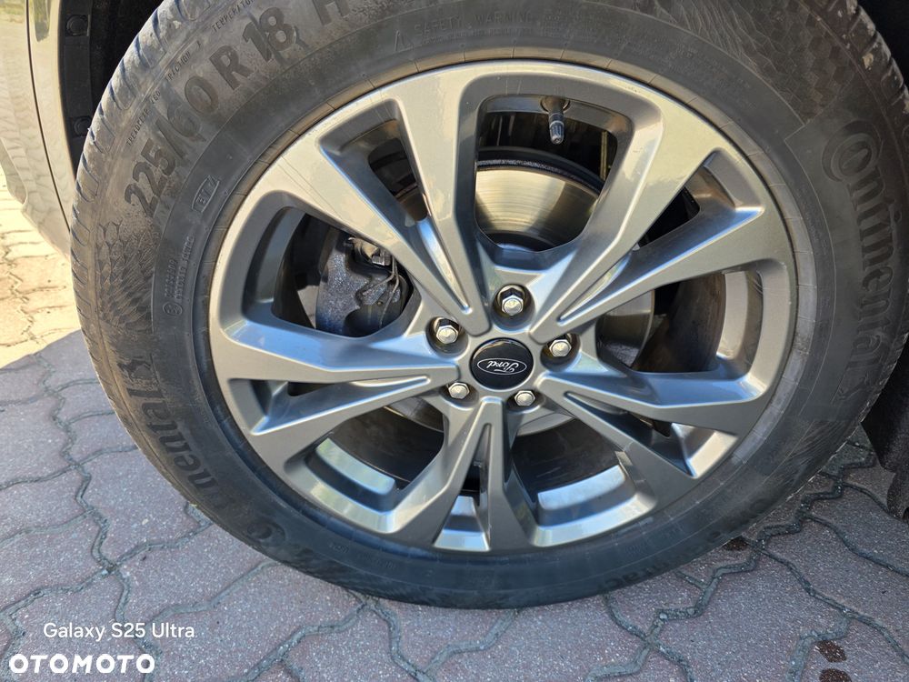 Ford Kuga 1.5 EcoBoost ST-LINE - 19