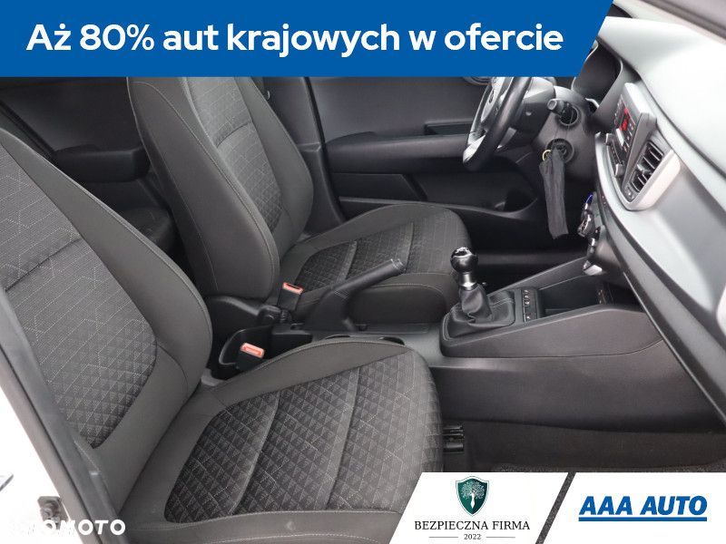 Kia Rio - 11