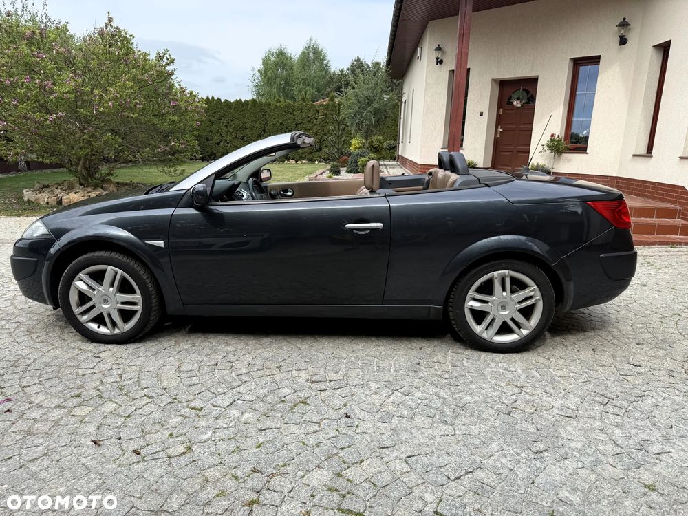 Renault Megane 1.6 Privilege - 21