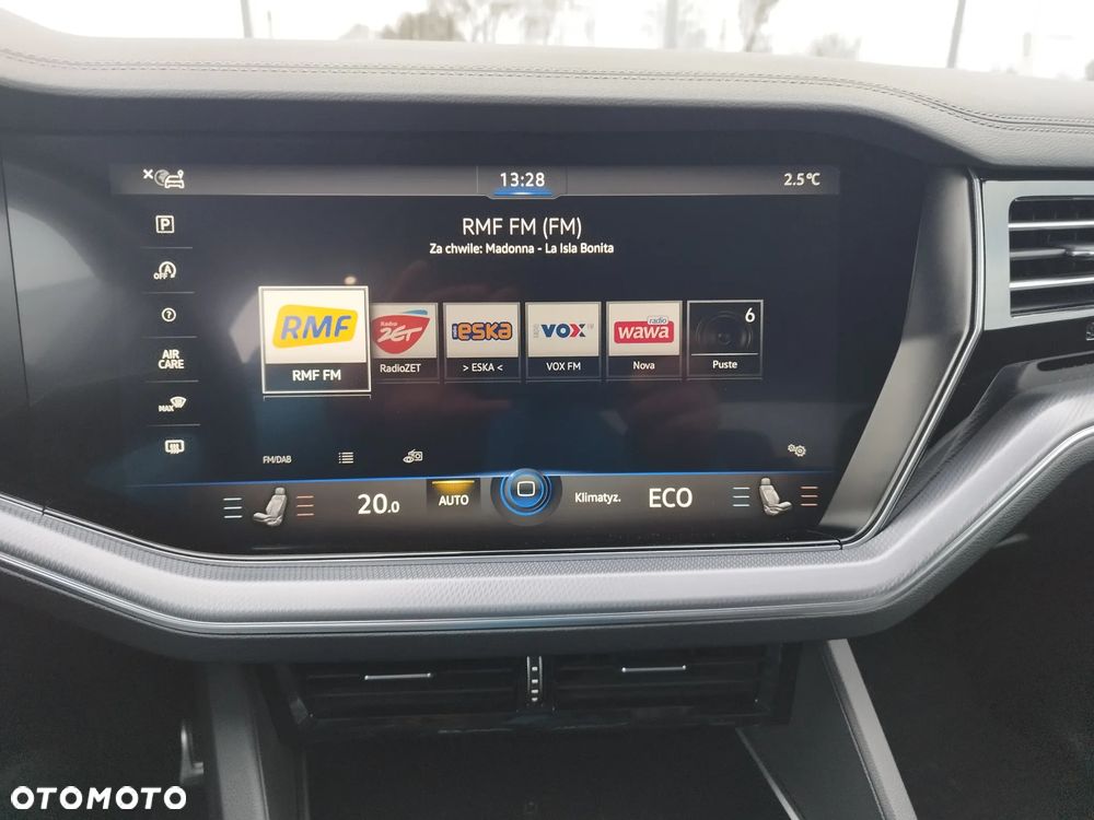 Volkswagen Touareg - 25