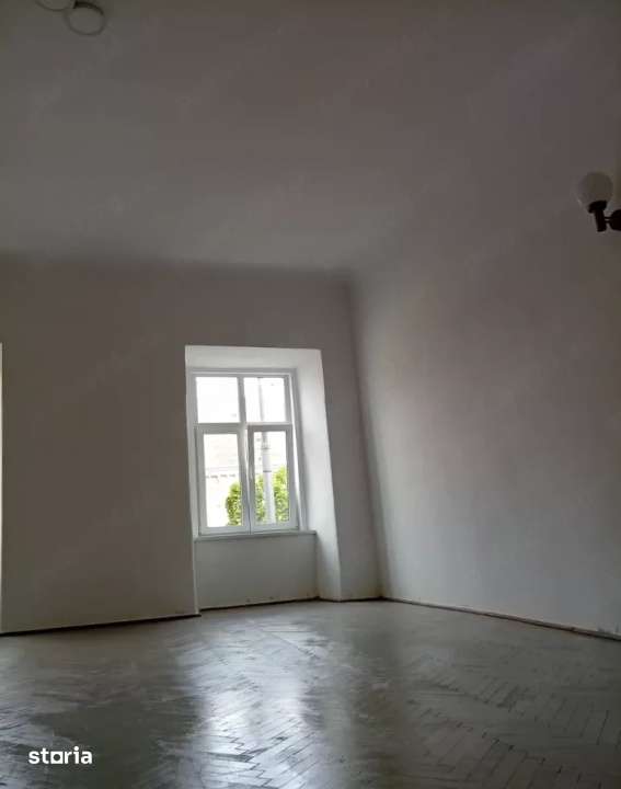 Oaza de liniste – apartament ultracentral cu gradina proprie si parc — fotografia 3