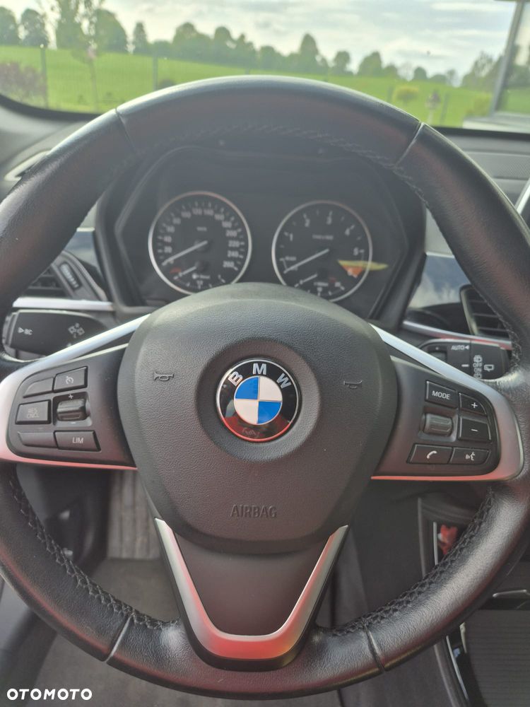 BMW X1 sDrive18d - 13