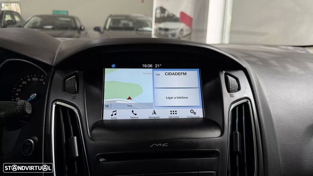 Ford Focus SW 1.0 EcoBoost Titanium - 9