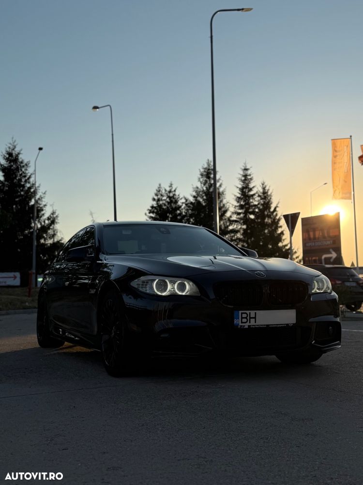 BMW Seria 5 520d Sport-Aut. - 2