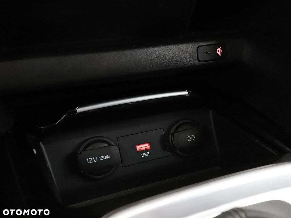 Kia XCeed 1.6 CRDi (48V Mild-Hybrid) DCT7 SPIRIT - 30