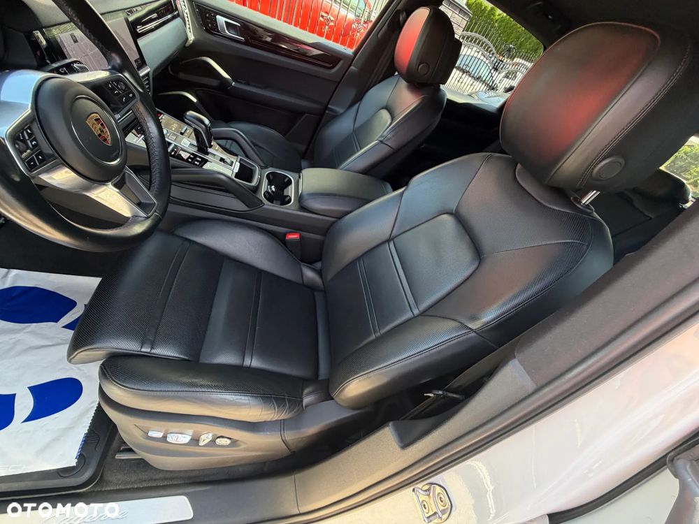 Porsche Cayenne Standard - 9