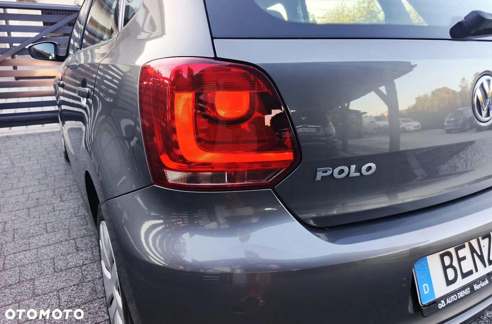 Volkswagen Polo 1.4 16V Comfortline - 21