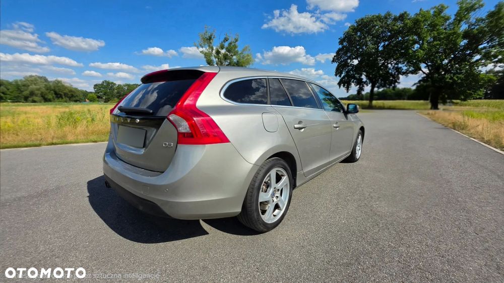 Volvo V60 D4 Momentum - 5