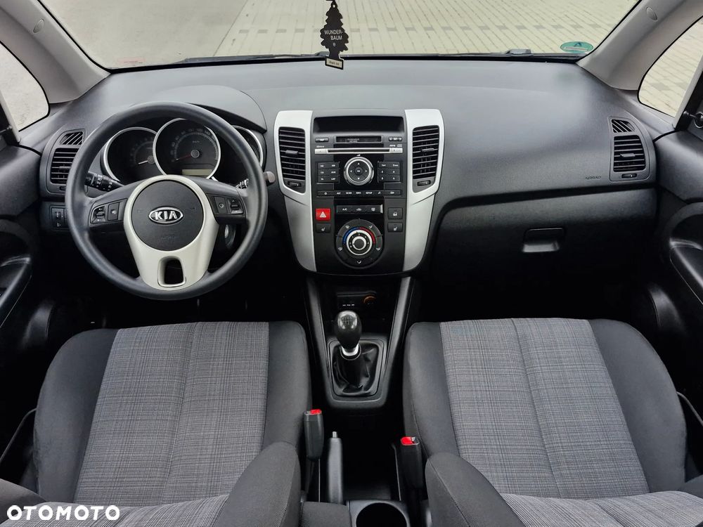 Kia Venga 1.4 CVVT Fifa World Cup Edition - 21