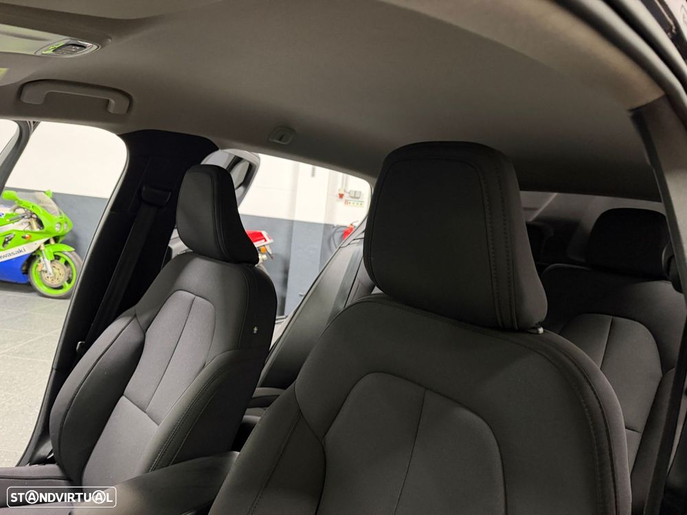 Volvo XC 40 2.0 D3 - 9