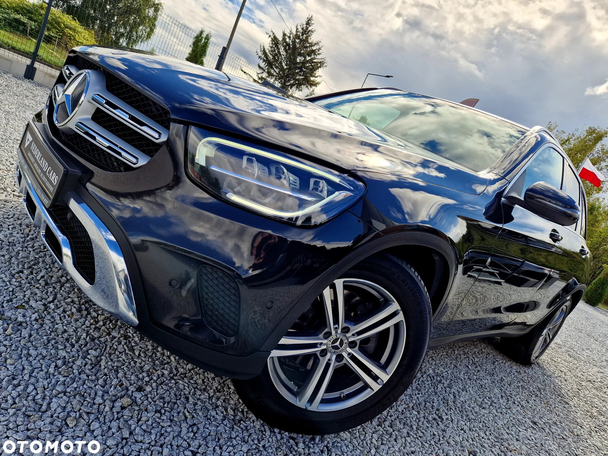 Mercedes-Benz GLC - 34