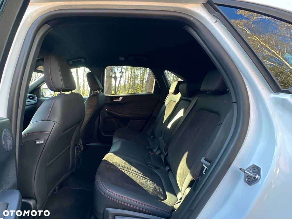 Ford Kuga 2.5P PHEV FWD ST-Line eCVT - 12