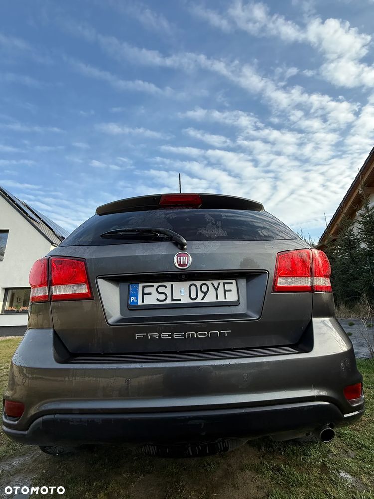 Fiat Freemont 2.0 Multijet Lounge - 12