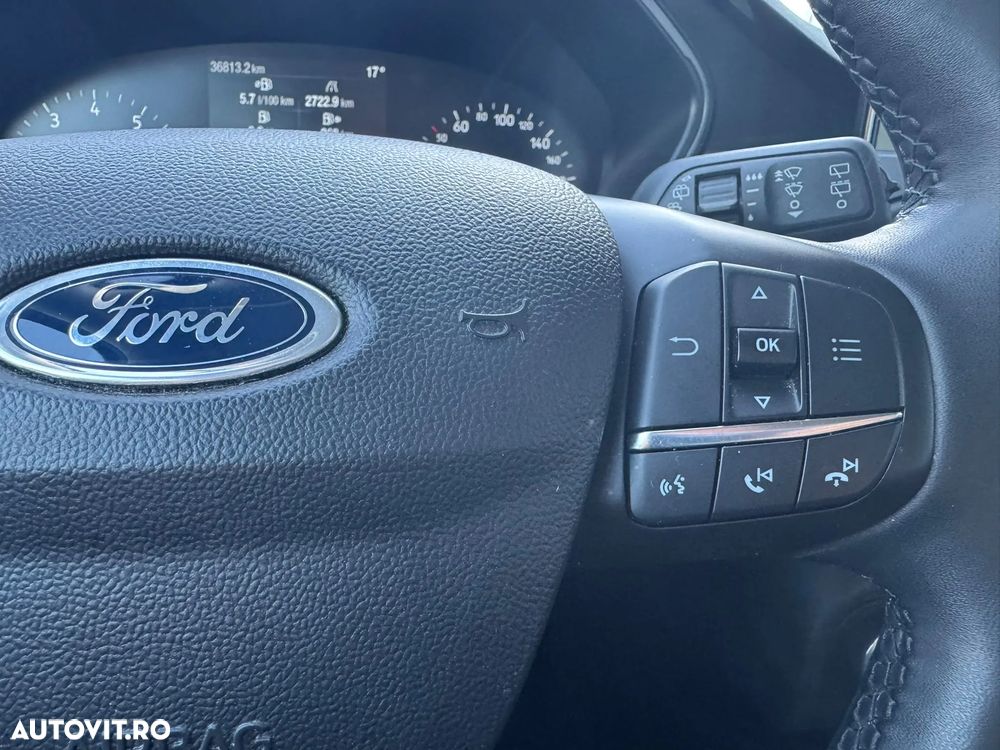 Ford Focus - 25