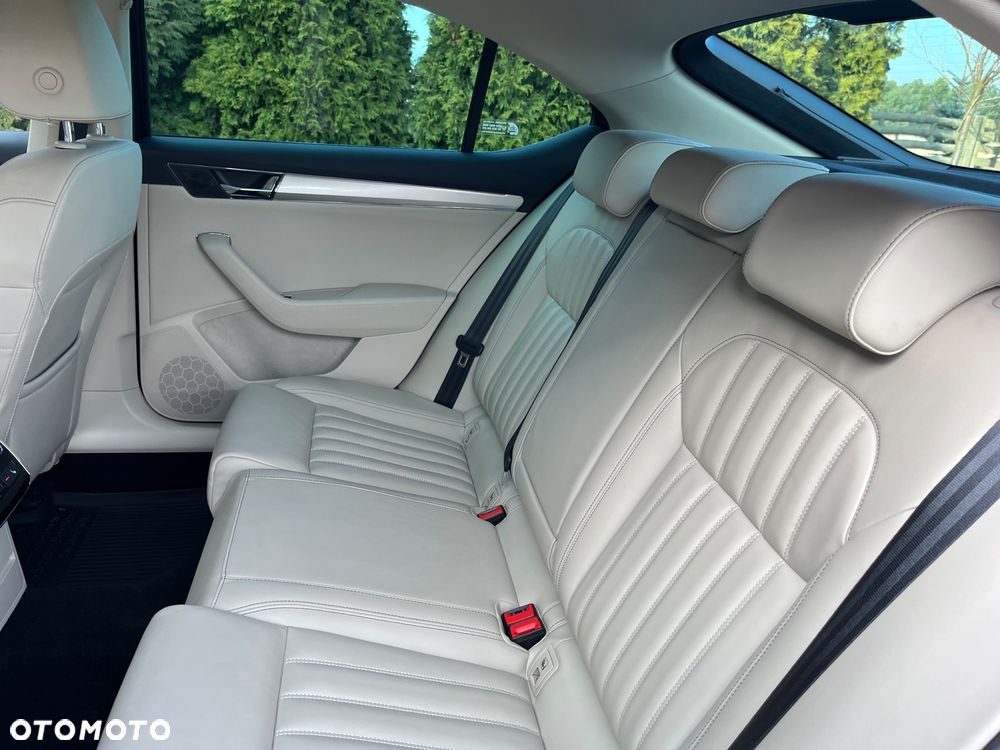 Skoda Superb 2.0 TDI SCR 4x4 L&K DSG - 25