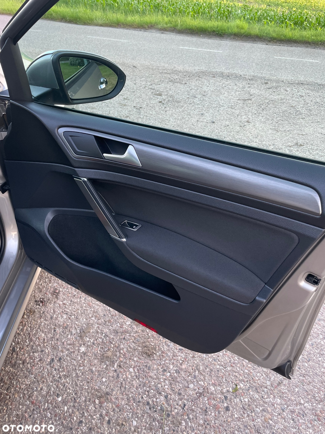 Volkswagen Golf VI 1.6 TDI Highline - 37