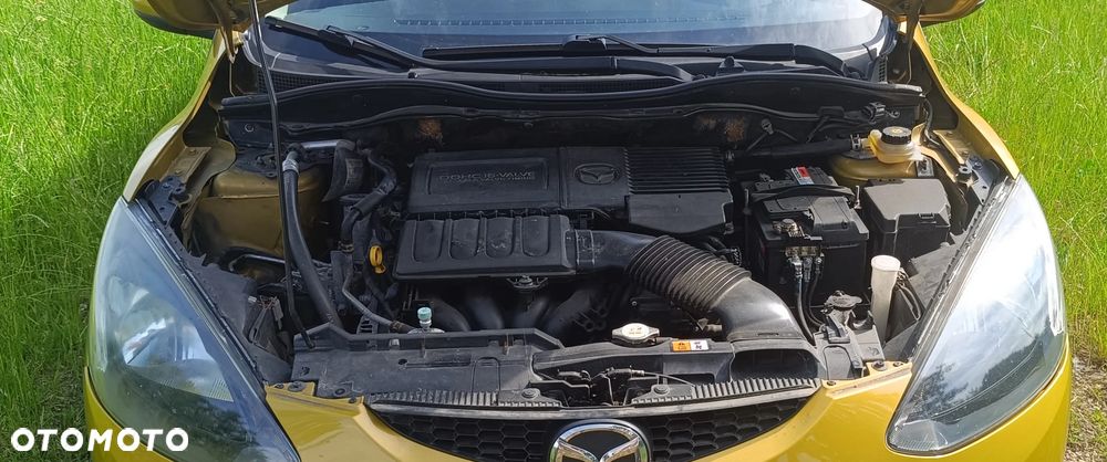 Mazda 2 - 8