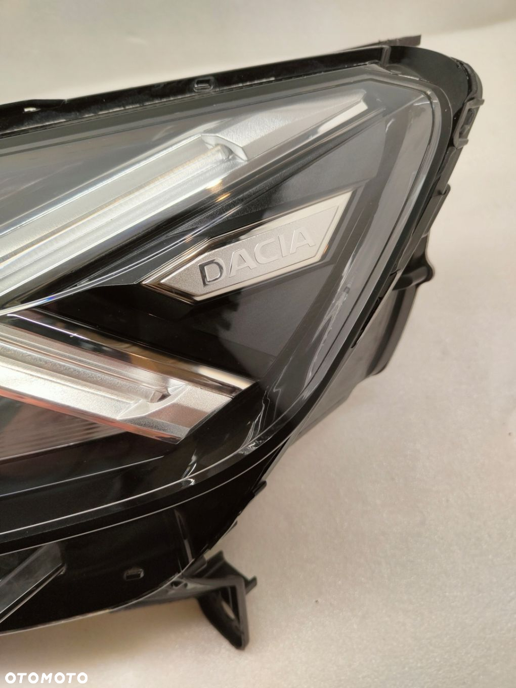 DACIA SANDERO STEPWAY FULL LED LAMPA LEWY PRZÓD 260607161R - 2